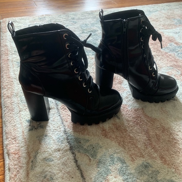 size 7 black heel platform lace up boots - Picture 2 of 3